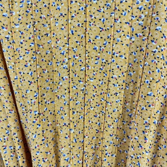 Karin Stevens | Vintage Yellow Ditsy Floral Print Dress - Picture 3 of 9